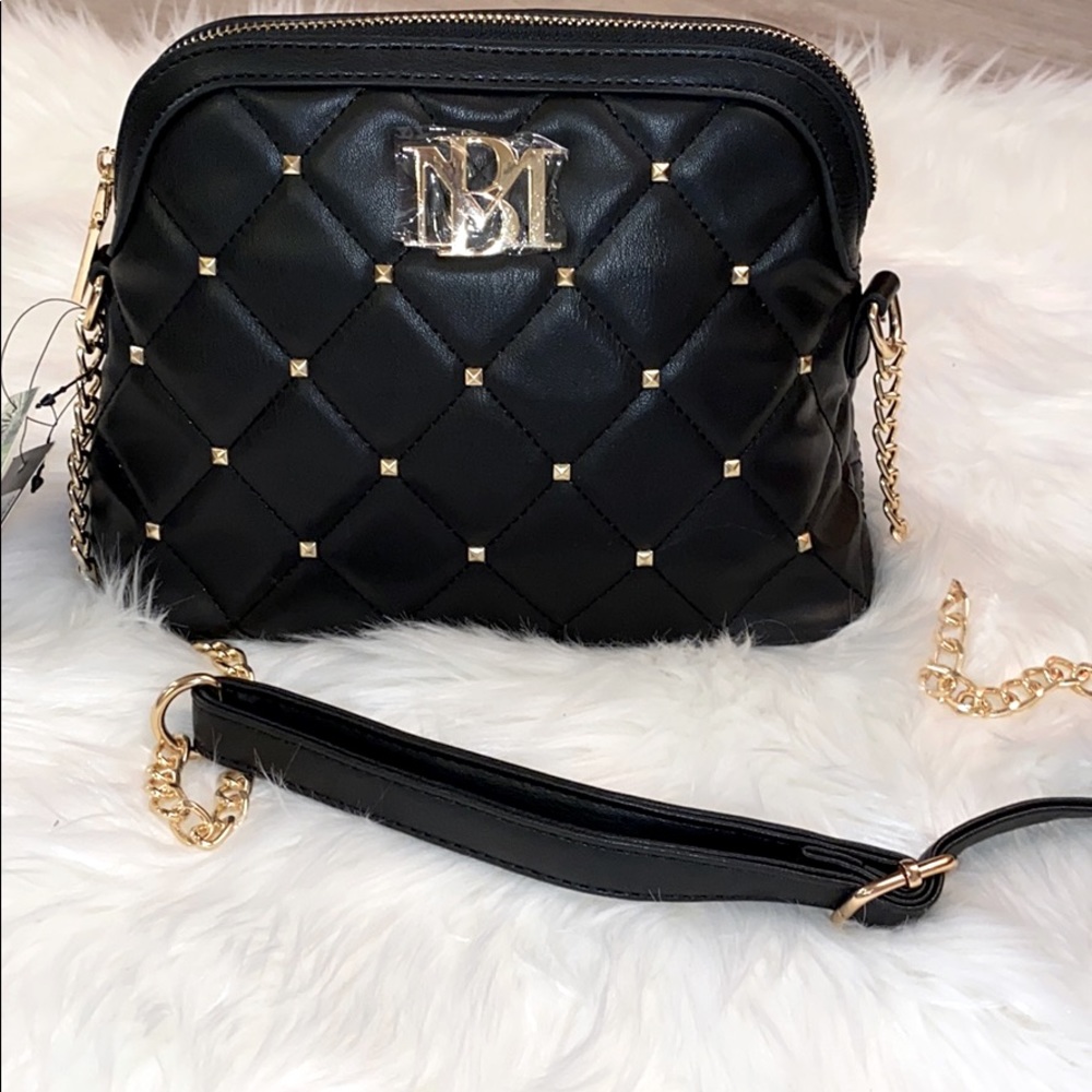 Gorgeous vegan leather purse.